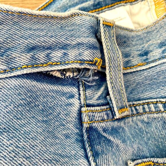 Levi’s Premium 501 Button Front size 28 Tapered Leg High Waist Jeans flawed - Picture 6 of 9